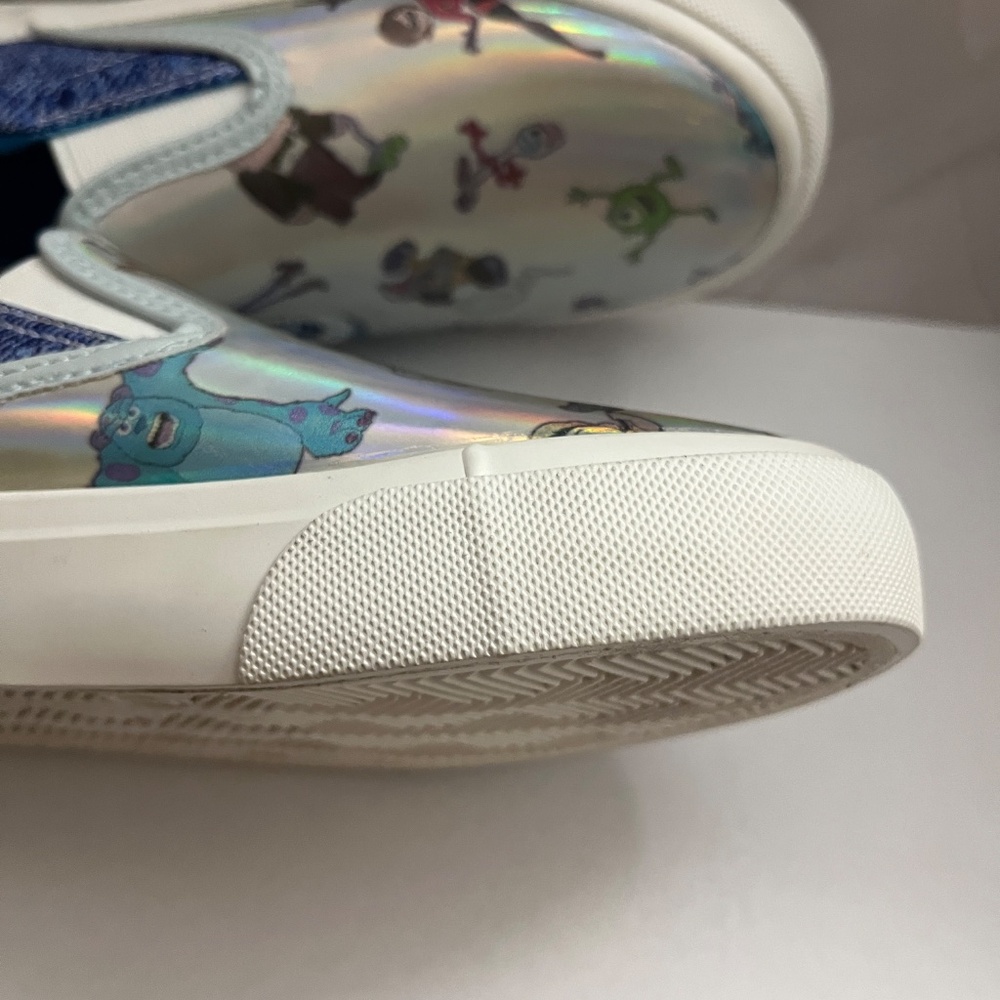 NWT Disney Pixar Women’s Slip-on Sneakers Size 7 - Picture 11 of 13